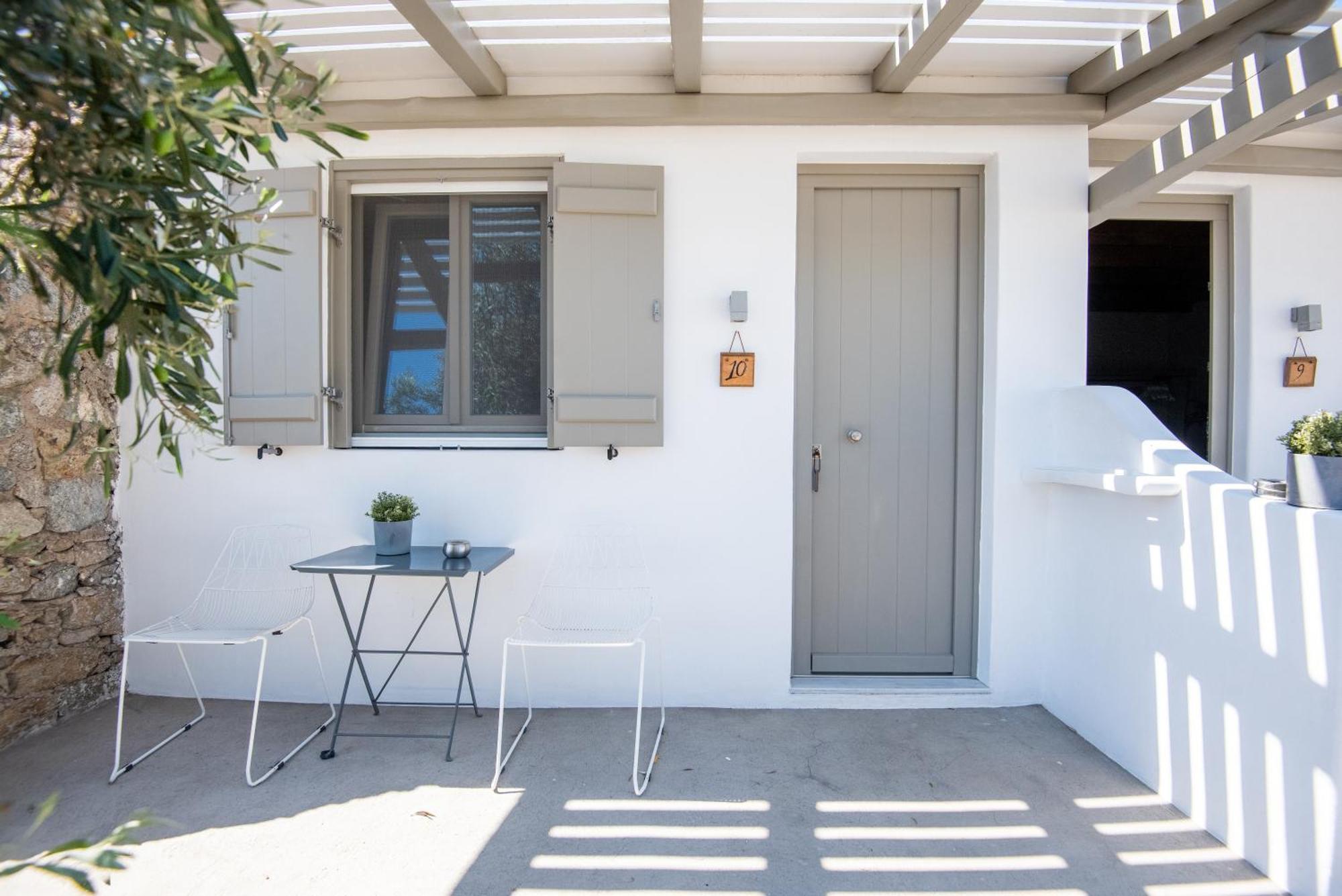 White And Grey Apartmán