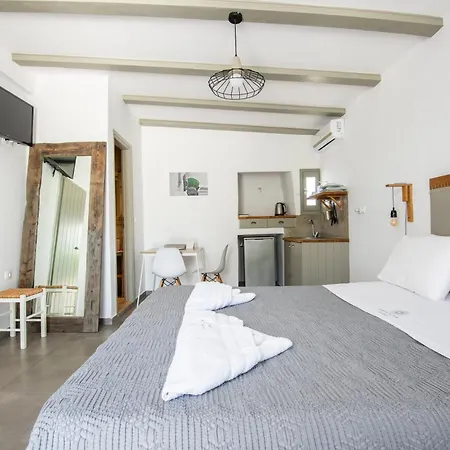 White And Grey Mykonos Town Exterior photo