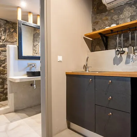 White And Grey Mykonos Town Room photo